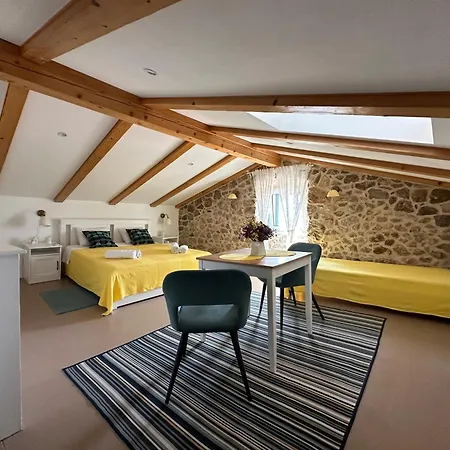 Holiday home Stone House *